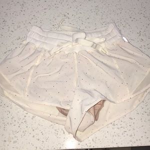 Lululemon hotty hot shorts size 2